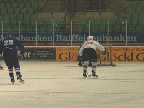 http://www.ratisbona-bullfrogs.de/pixlie/cache/vs_2002_03_18%20-%20Spiel%20gegen%20Rivermen%20Straubing_IM001634.jpg