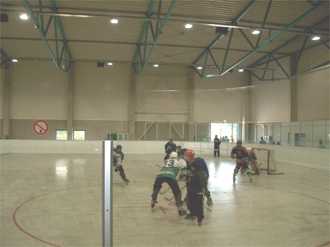http://www.ratisbona-bullfrogs.de/pixlie/cache/vs_2002_06_29%20-%20Spiel%20gegen%20Rivermen%20Straubing_bf03.jpg