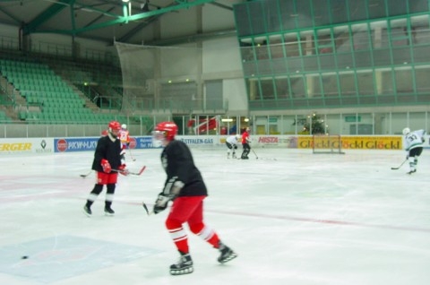 http://www.ratisbona-bullfrogs.de/pixlie/cache/vs_2002_12_01%20-%20Trainings-Impressionen_tr01.jpg