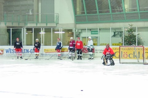 http://www.ratisbona-bullfrogs.de/pixlie/cache/vs_2002_12_01%20-%20Trainings-Impressionen_tr10.jpg