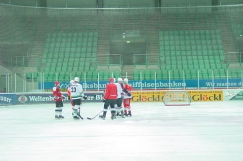 http://www.ratisbona-bullfrogs.de/pixlie/cache/vs_2002_12_01%20-%20Trainings-Impressionen_tr19.jpg