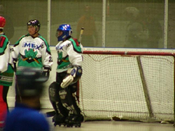 http://www.ratisbona-bullfrogs.de/pixlie/cache/vs_2004_06_19%20-%20Spiel%20gegen%20die%20Rivermen%20Straubing_img07.jpg