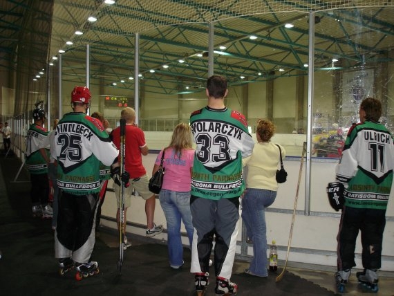 http://www.ratisbona-bullfrogs.de/pixlie/cache/vs_2005_07_23%20-%20Spiel%20gegen%20Rivermen%20Straubing_Dsc01144.jpg