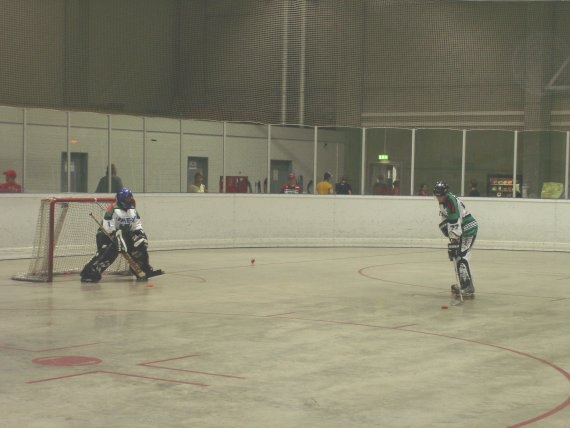http://www.ratisbona-bullfrogs.de/pixlie/cache/vs_2005_07_23%20-%20Spiel%20gegen%20Rivermen%20Straubing_Dsc01151.jpg