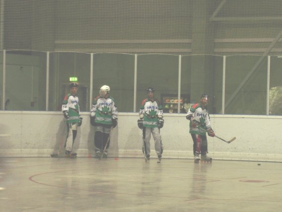 http://www.ratisbona-bullfrogs.de/pixlie/cache/vs_2005_07_23%20-%20Spiel%20gegen%20Rivermen%20Straubing_Dsc01157.jpg