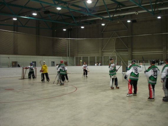 http://www.ratisbona-bullfrogs.de/pixlie/cache/vs_2005_07_23%20-%20Spiel%20gegen%20Rivermen%20Straubing_Dsc01165.jpg