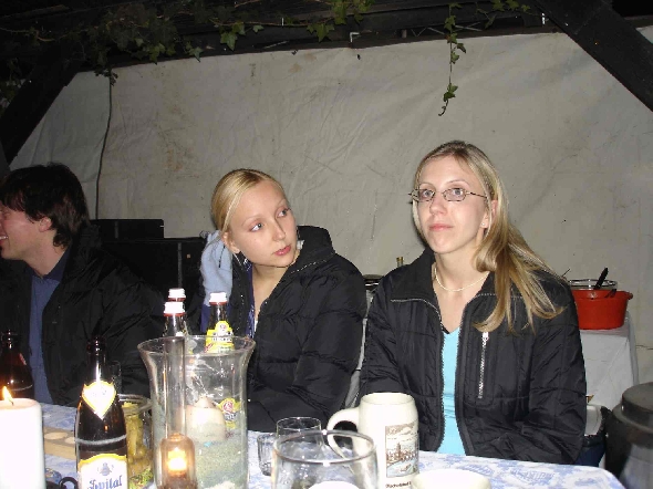http://www.ratisbona-bullfrogs.de/pixlie/cache/vs_2006_01_07%20-%20Weihnachtsfeier%202006_Dsc01645.jpg