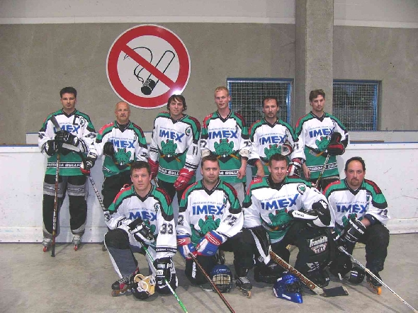 http://www.ratisbona-bullfrogs.de/pixlie/cache/vs_2006_05_27%20-%20Spiel%20gegen%20Red%20Cracks%20Geiselh%F6ring_P1060770.jpg
