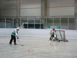 http://www.ratisbona-bullfrogs.de/pixlie/cache/vs_2008_07_05%20-%20Spiel%20gegen%20den%20RSC%20Pillnach_DSC00853.jpg