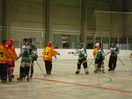 http://www.ratisbona-bullfrogs.de/pixlie/cache/vs_2008_07_19%20-%20Finale%20gegen%20das%20Peaches_DSC00946.JPG