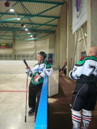 http://www.ratisbona-bullfrogs.de/pixlie/cache/vs_2008_07_19%20-%20Finale%20gegen%20das%20Peaches_DSC00953.JPG