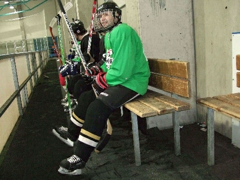 http://www.ratisbona-bullfrogs.de/pixlie/cache/vs_2008_12_14%20-%20Spiel%20gegen%20Uniteam%20Regensburg_DSCF0102.jpg