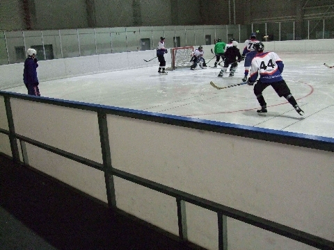 http://www.ratisbona-bullfrogs.de/pixlie/cache/vs_2008_12_14%20-%20Spiel%20gegen%20Uniteam%20Regensburg_DSCF0103.jpg