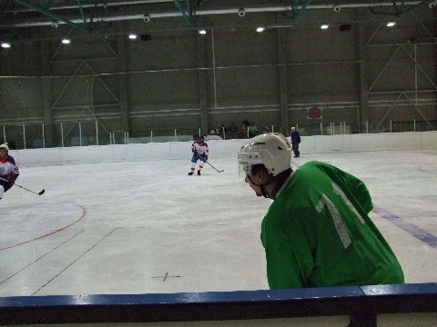 http://www.ratisbona-bullfrogs.de/pixlie/cache/vs_2008_12_14%20-%20Spiel%20gegen%20Uniteam%20Regensburg_DSCF0107.jpg